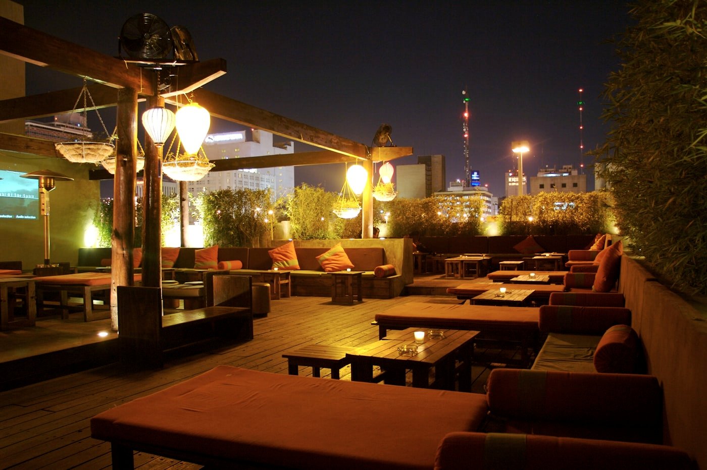 Rooftop Bar scenario